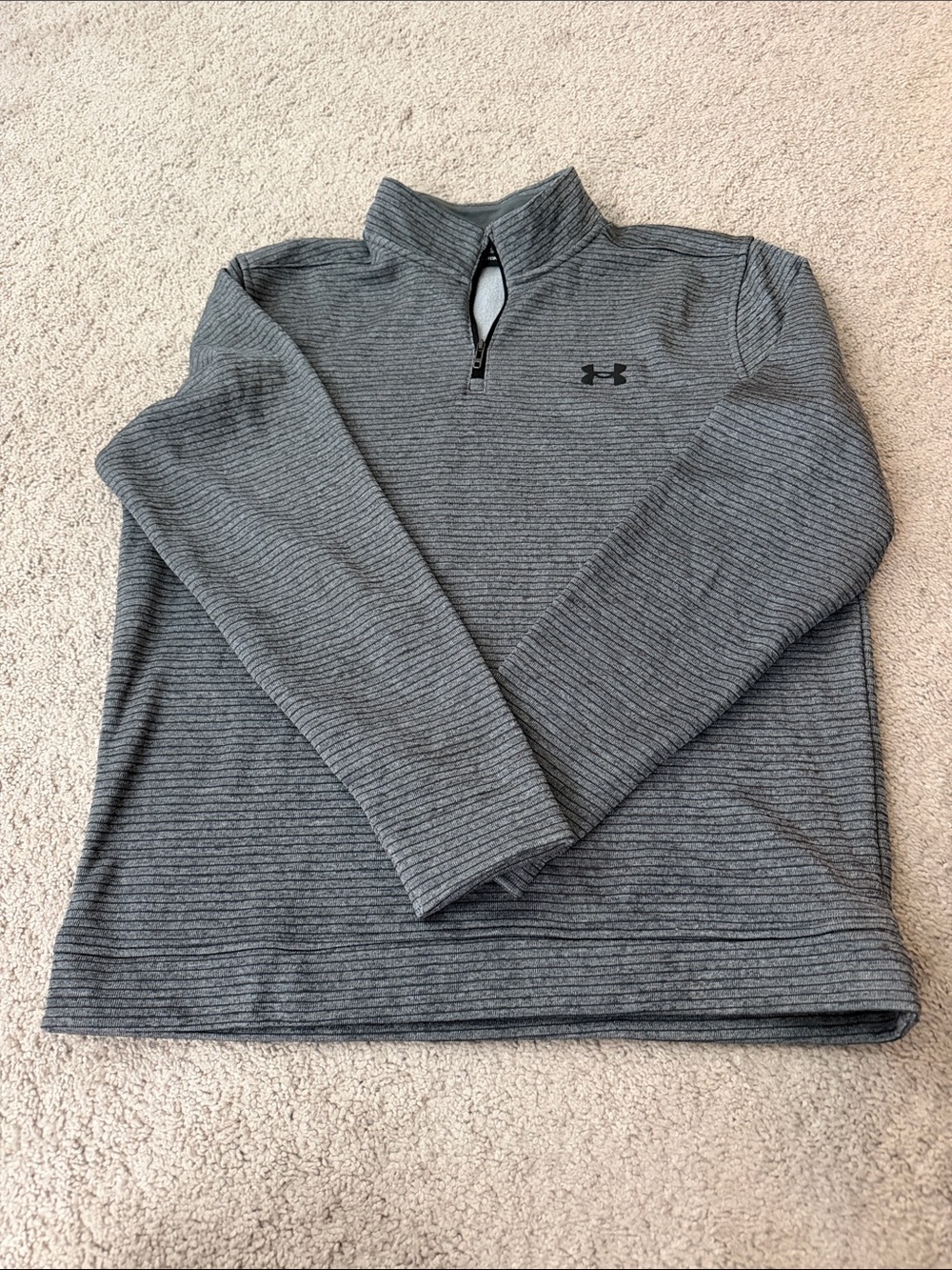 Under Armour Men’s Heather Charcoal Half-Zip Pullover